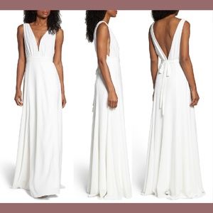 JOANNA AUGUST [SZ Medium ] Jagger Plunging Wrap Dress‎ In White
